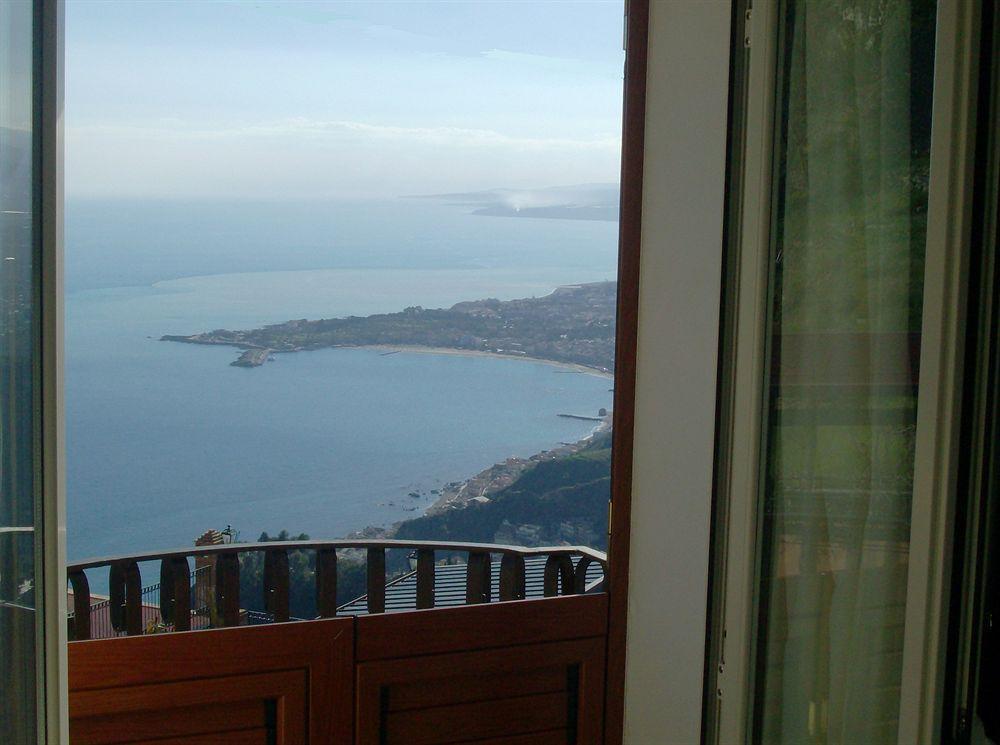 B&B U Palmentu Taormina Kültér fotó