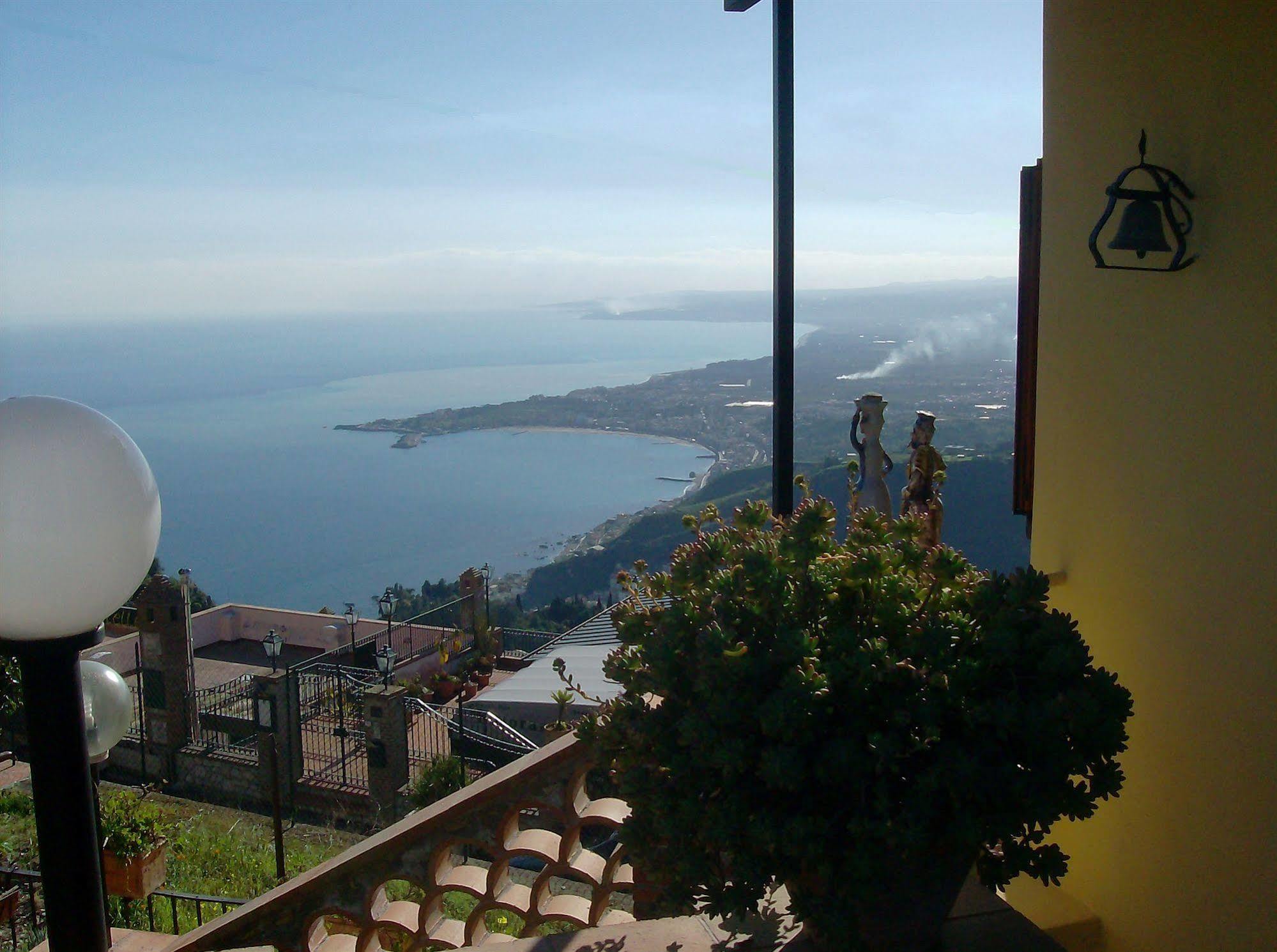 B&B U Palmentu Taormina Kültér fotó