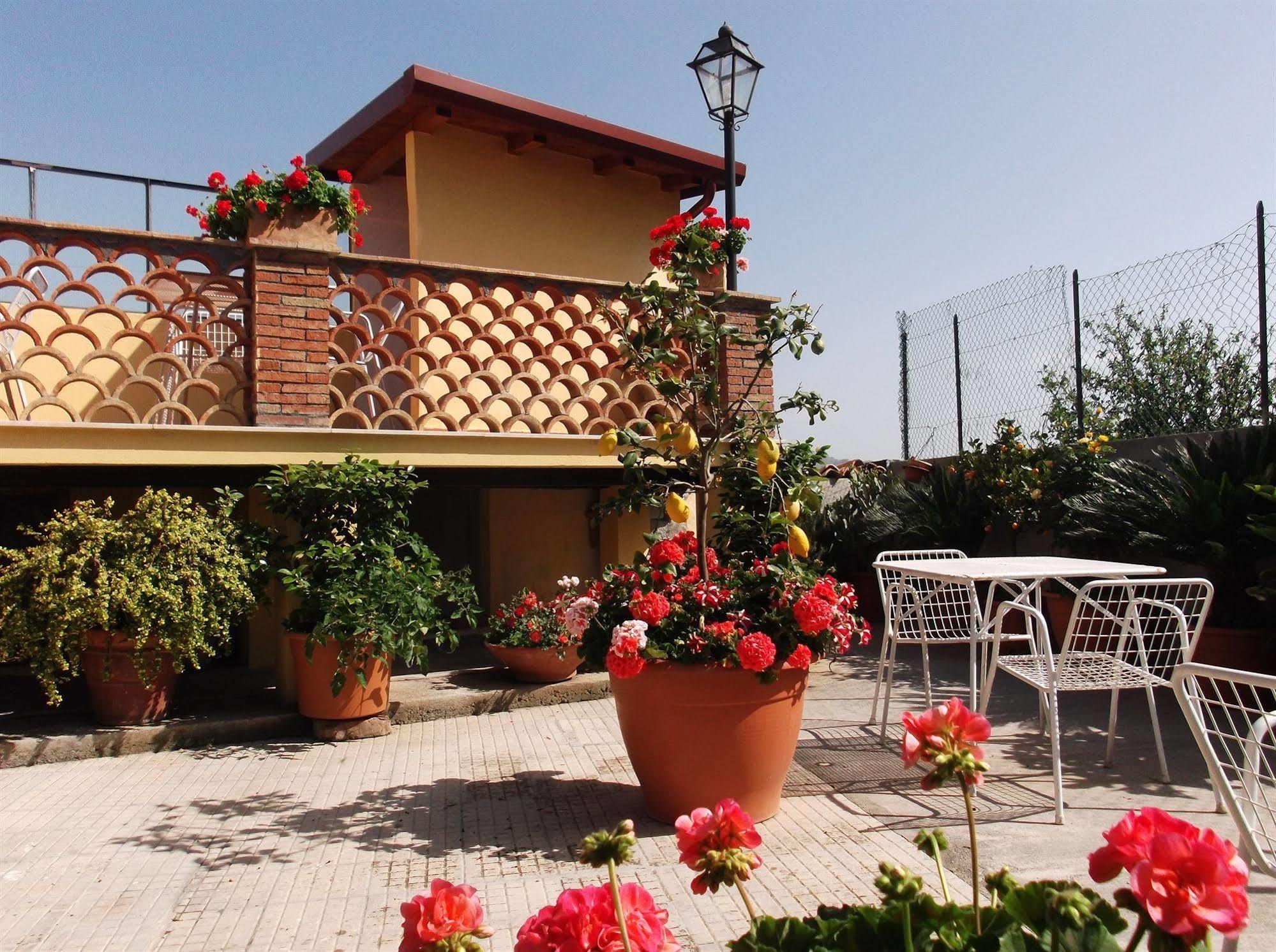 B&B U Palmentu Taormina Kültér fotó